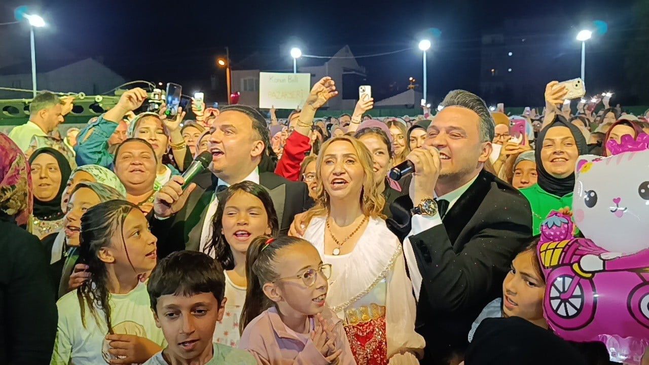 BİLECİK'TE DÜZENLENEN 'ŞALVAR GECESİ'NDE RUMELİ ORHAN & KEMAL KARDEŞLERİN SESLENDİRDİKLERİ...