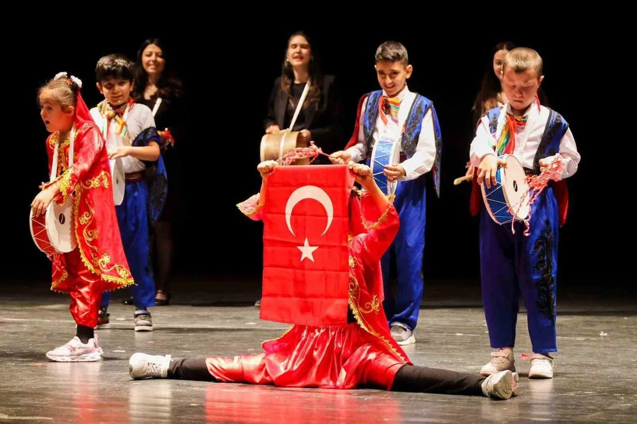 BİLECİK'TE ENGELLİLER HAFTASI KAPSAMINDA FARKINDALIK PROGRAMINA DÜZENLENDİ