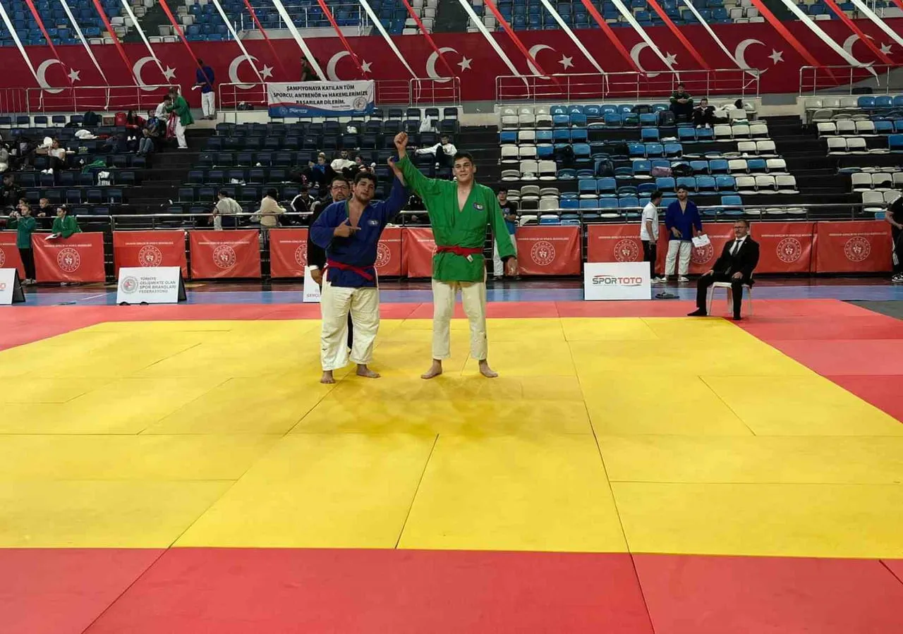 BİLECİKLİ SPORCULAR TÜRKİYE ŞAMPİYONASI’NA DAMGA VURDU