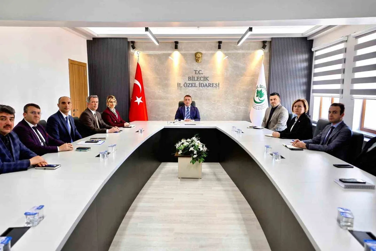 BİLECİK’TE İL ÖZEL İDARESİ ÇALIŞMALARI DEĞERLENDİRİLDİ