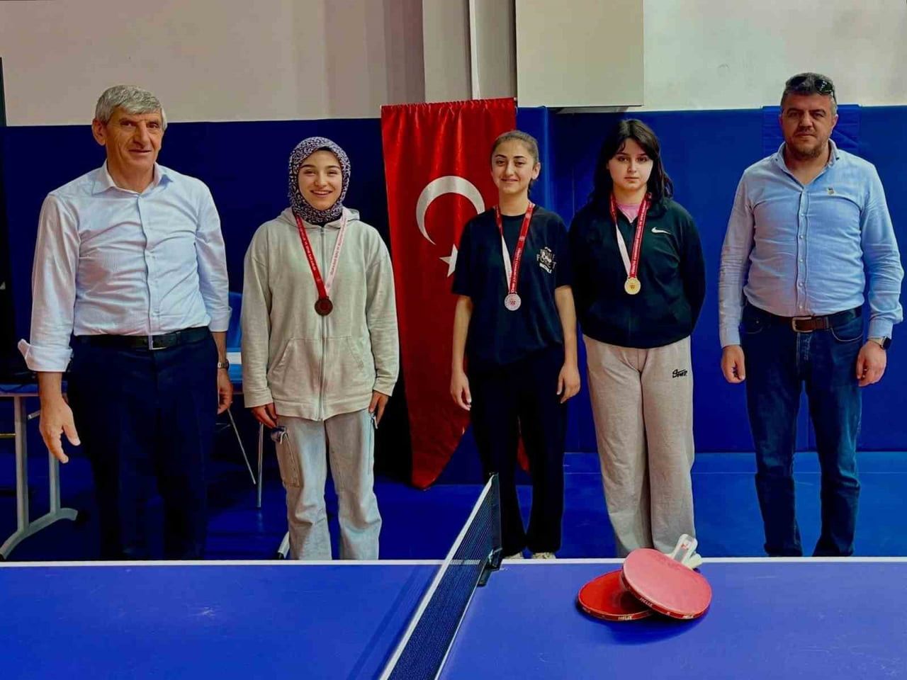 BİLECİK’TE LİSELER ARASI MASA TENİSİ MÜSABAKALARI TAMAMLANDI
