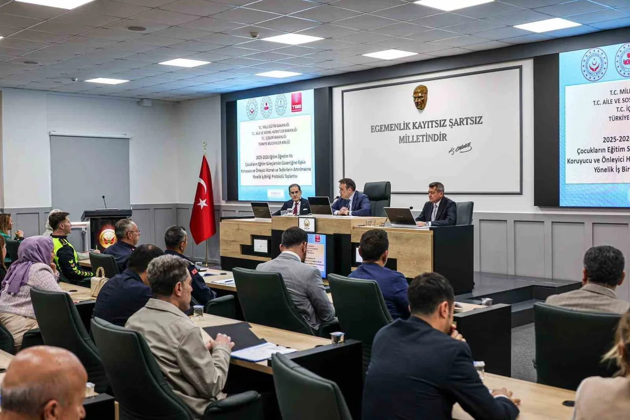 BİLECİK’TE OKUL GÜVENLİĞİ MASAYA YATIRILDI