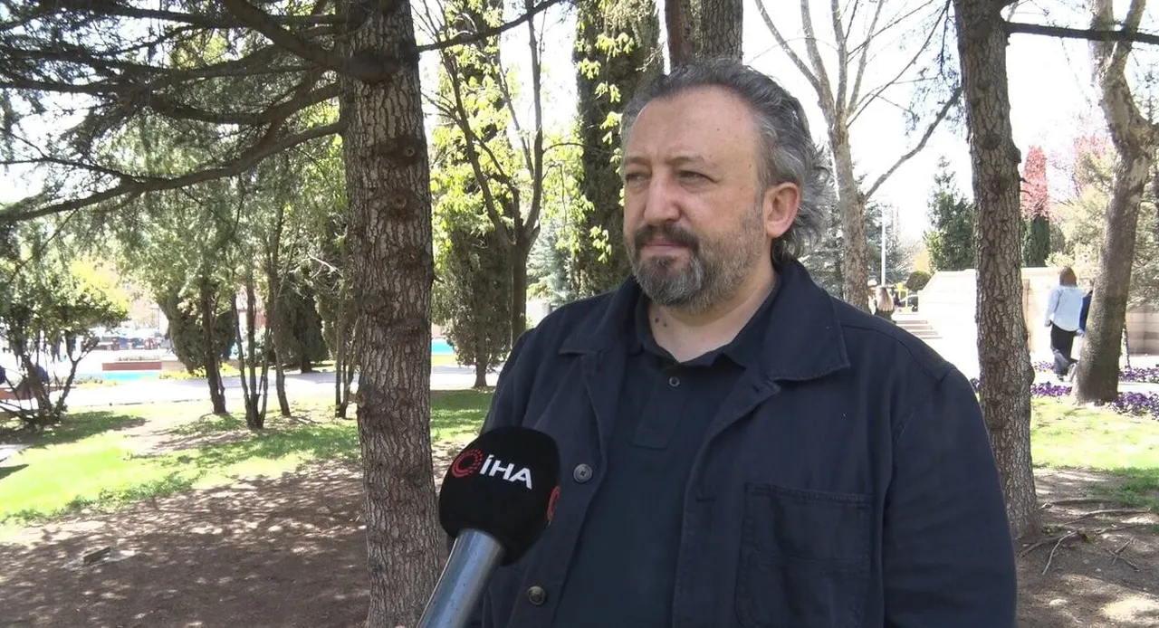 BİR ADAM YARATMAK FİLMİNİN YÖNETMENİ MURAT ÇERİ, "GÜNÜMÜZ İNSANI ÇOK FAZLA BİR ŞEKİLDE KENDİNE...