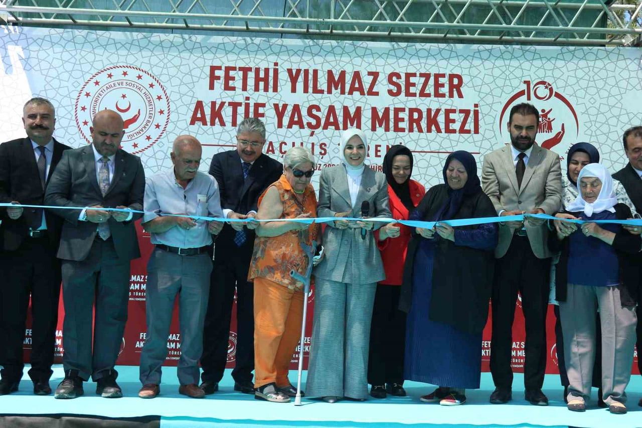 BİR DİZİ ZİYARET VE PROGRAM GERÇEKLEŞTİRMEK ÜZERE ESKİŞEHİR'E GELEN AİLE VE SOSYAL HİZMETLER...