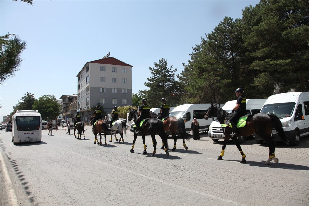 Bitlis'in Ahlat ilçesinde düzenlenecek Malazgirt Zaferi'nin 954. yıl dönümü etkinlikleri için...