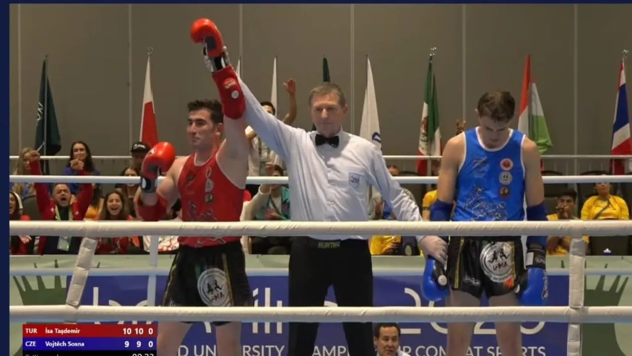 BREZİLYA'NIN BAŞKENTİ BRASÍLİA’DA DÜZENLENEN FISU COMBAT SPORTS ÜNİVERSİTELER DÜNYA MUAYTHAİ...