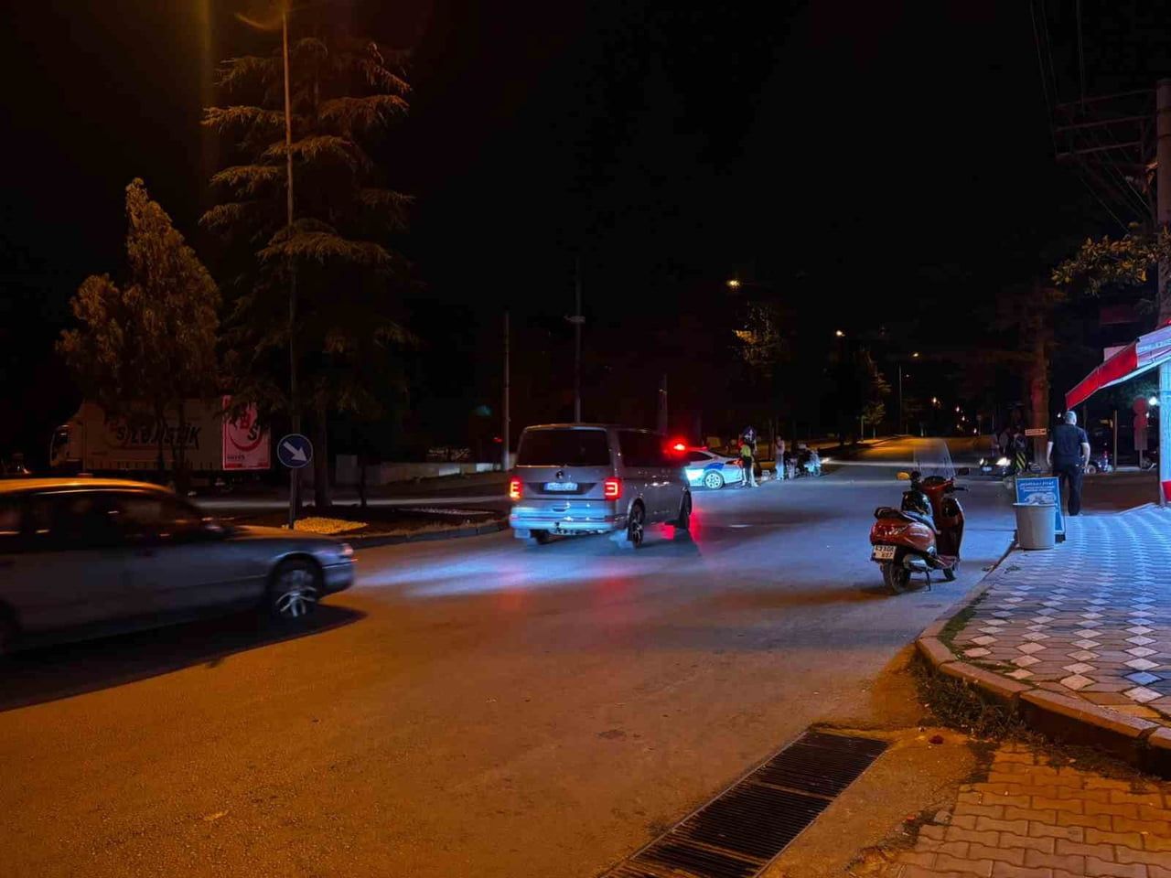 TAVŞANLI’DA İKİ MOTOSİKLET ÇARPIŞTI: 2 YARALI