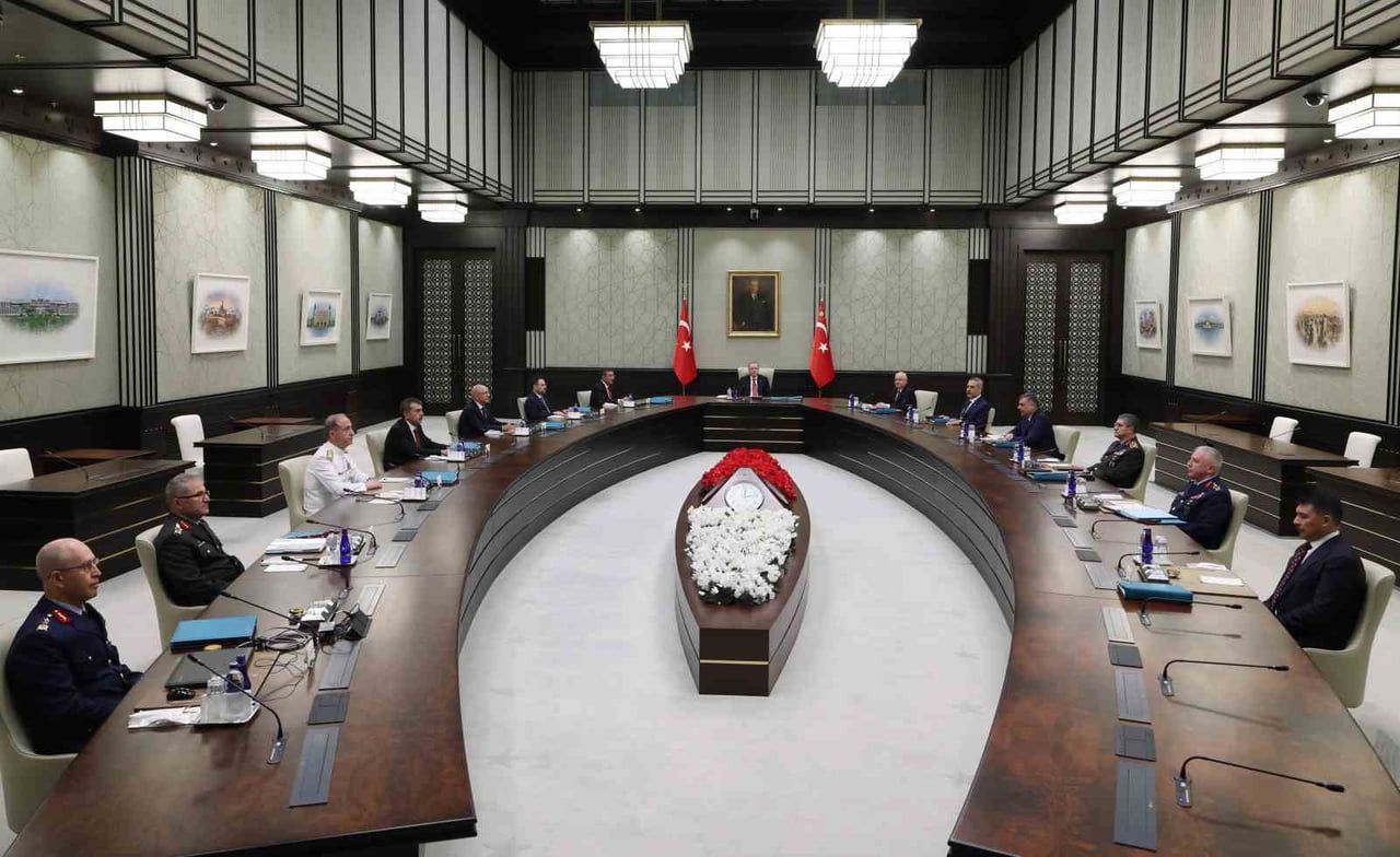 CUMHURBAŞKANI ERDOĞAN BAŞKANLIĞINDA GERÇEKLEŞTİRİLEN YÜKSEK ASKERİ ŞURA TOPLANTISI SONA...