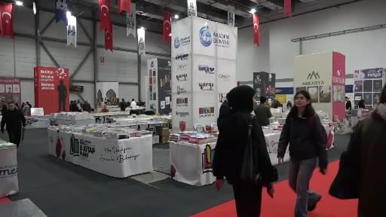 Erzurum 8. Kitap Fuarı kapılarını açtı