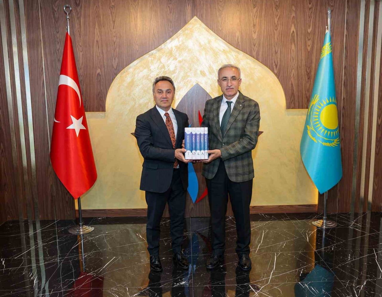 TOKAT GAZİOSMANPAŞA ÜNİVERSİTESİ (TOGÜ) REKTÖRÜ PROF. DR. FATİH YILMAZ, HOCA AHMET YESEVİ...