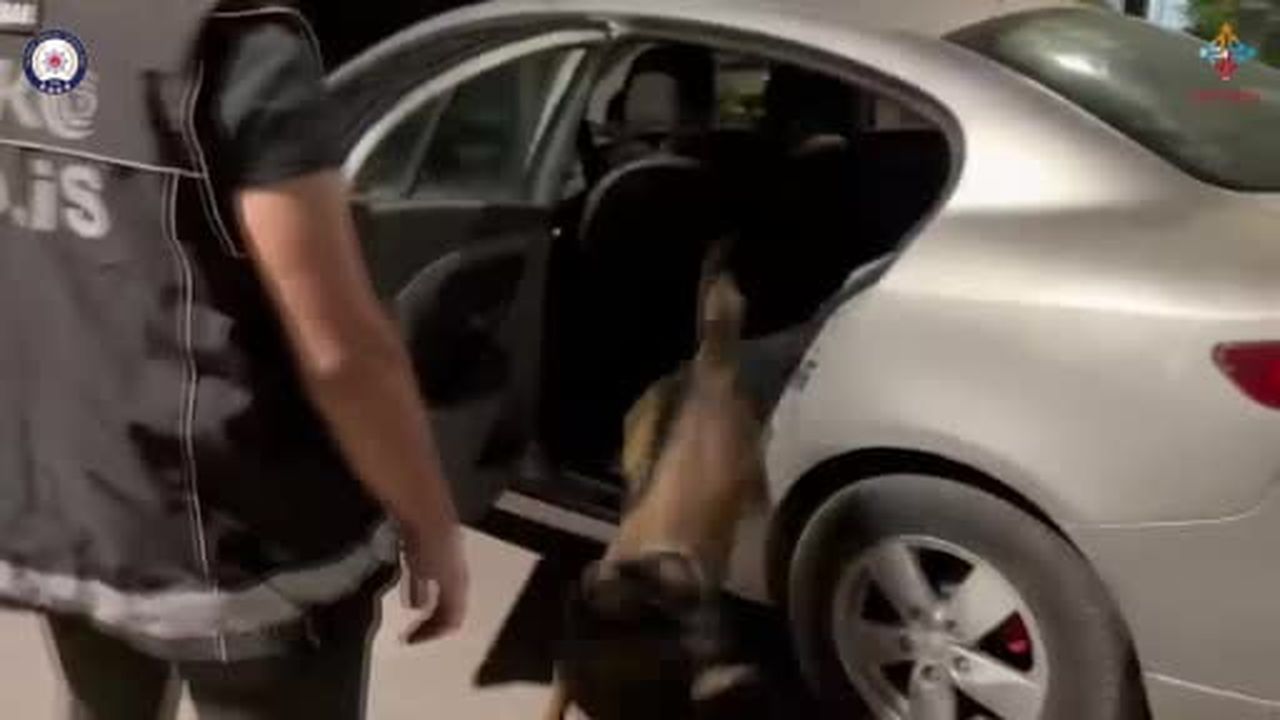 Batman'da durdurulan araçta uyuşturucu ele geçirildi