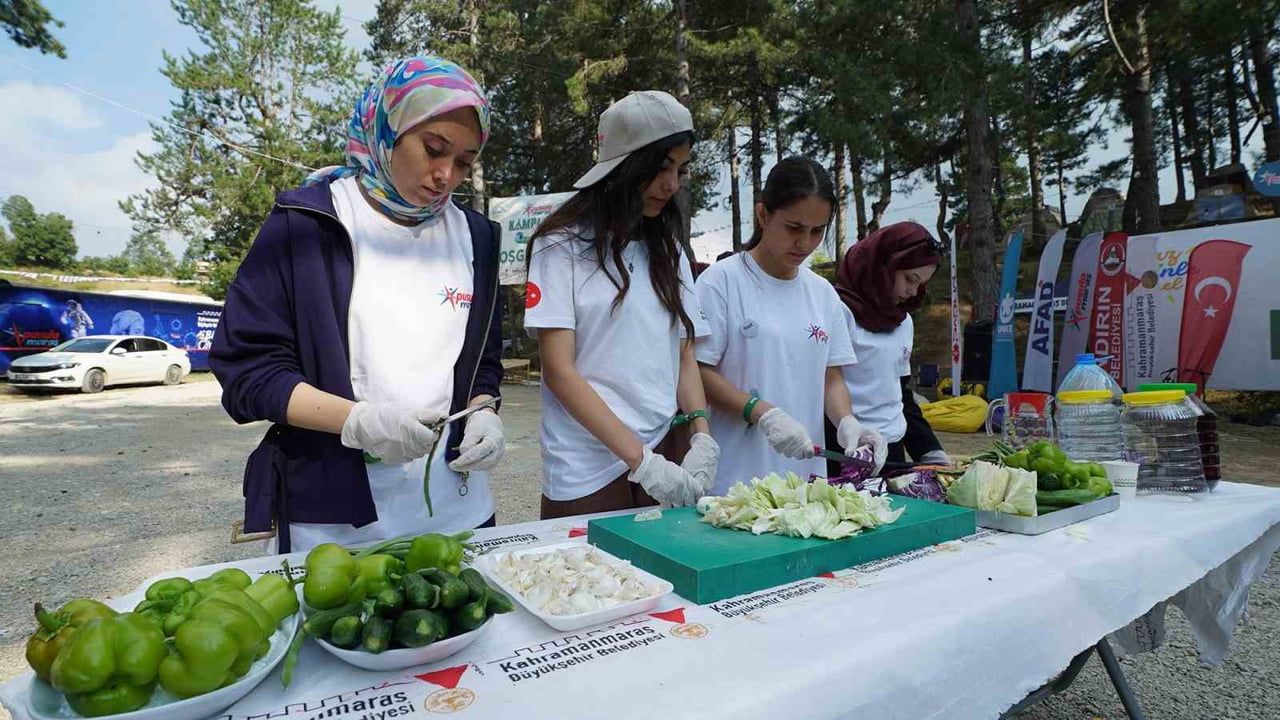 KAHRAMANMARAŞ BÜYÜKŞEHİR BELEDİYESİNİN GENÇLİK MARKASI PUSULA MARAŞ TARAFINDAN ANDIRIN İLÇESİNDEKİ...