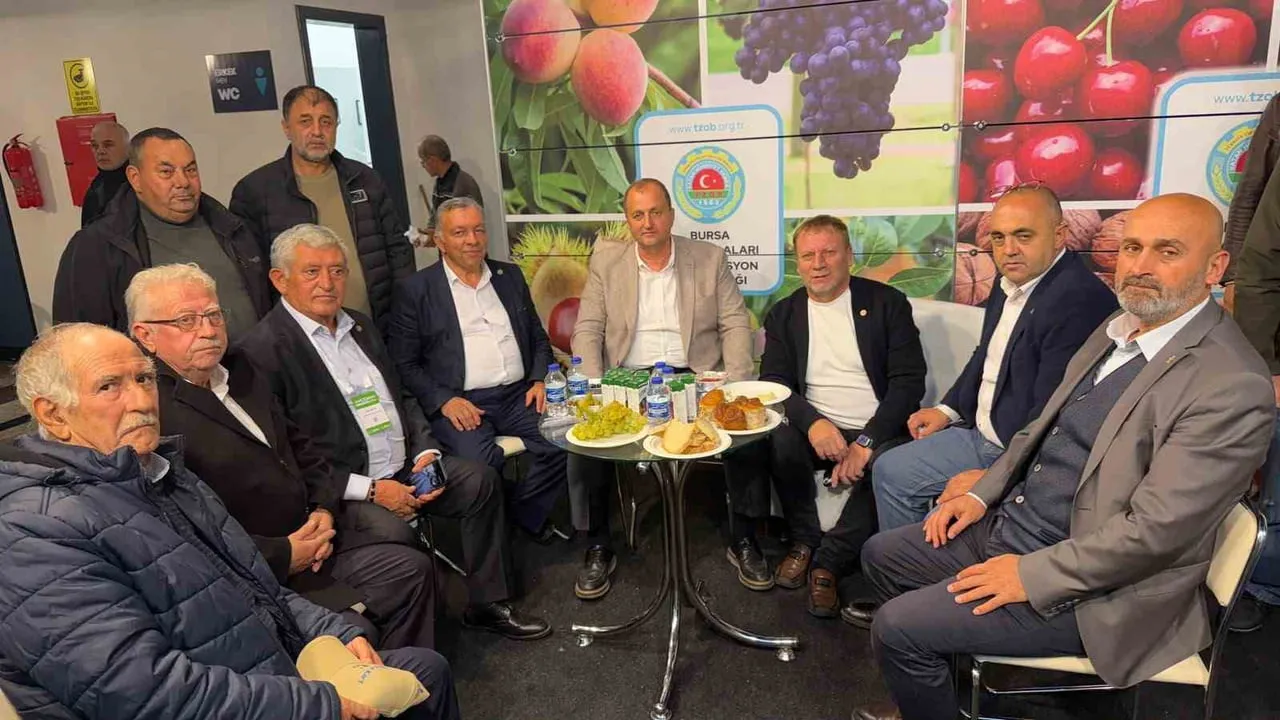İZNİK BELEDİYE BAŞKANI KAĞAN MEHMET USTA, BURSA ULUSLARARASI FUAR VE KONGRE MERKEZİ’NDE DÜZENLENEN...