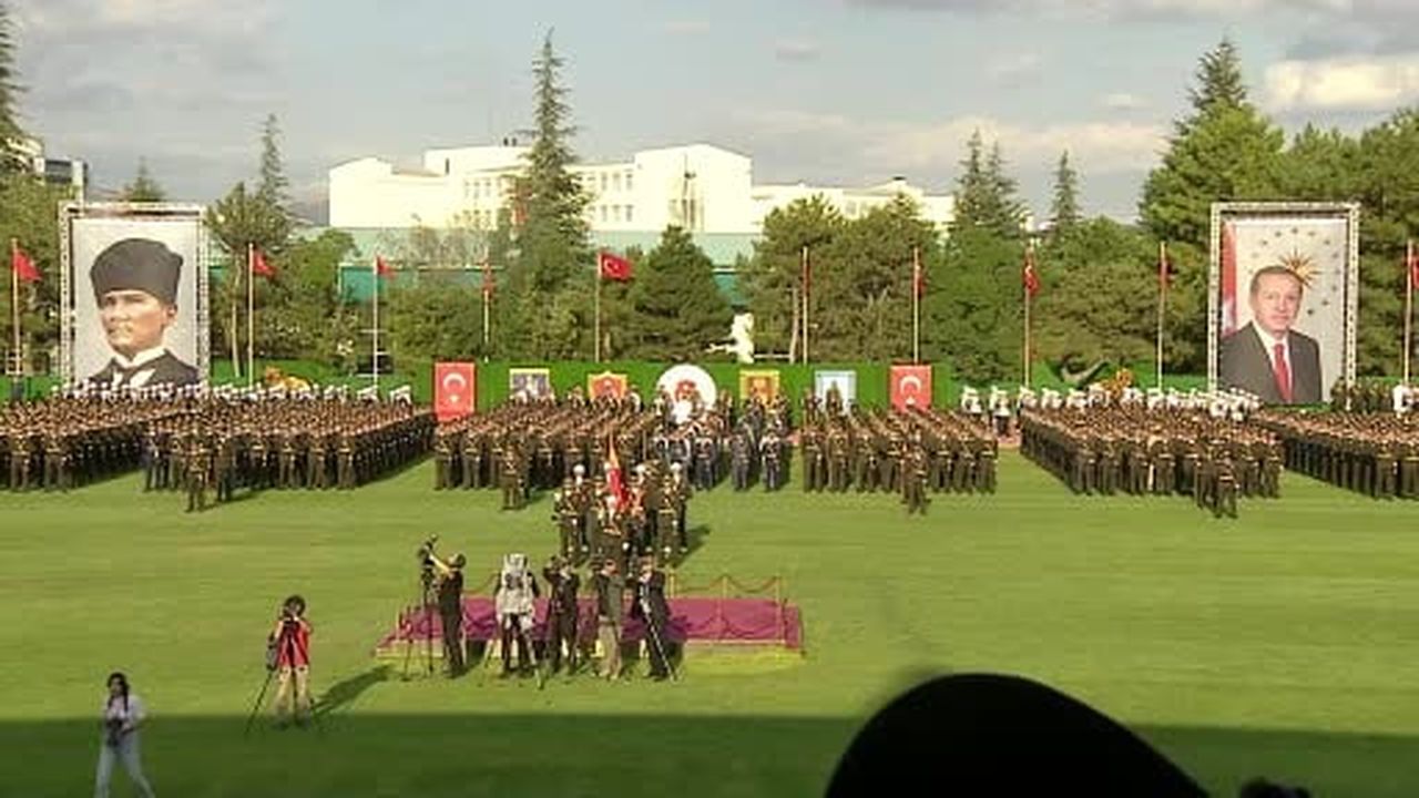 Cumhurbaşkanı Recep Tayyip Erdoğan, MSÜ Harp Okulları Diploma Alma ve Sancak Devir Teslim...