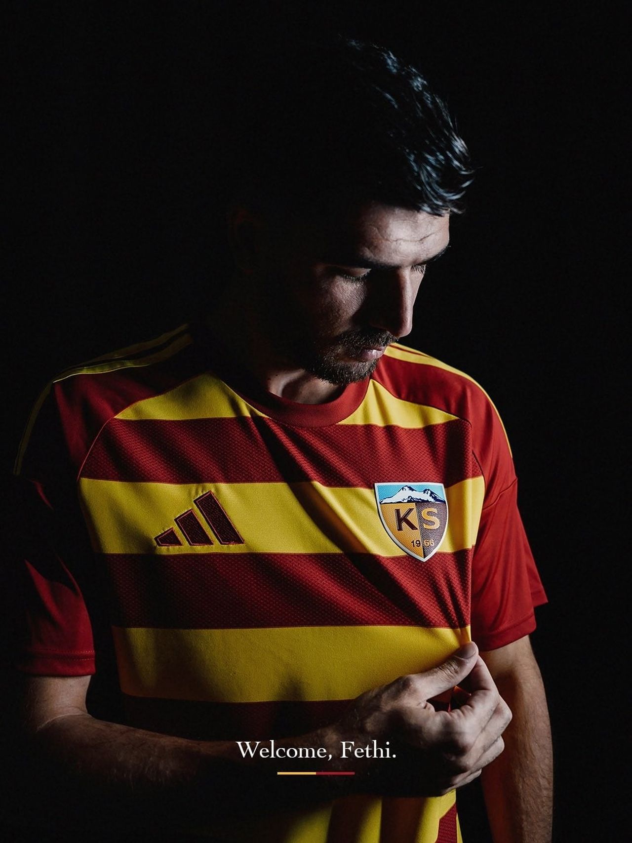 KAYSERİSPOR, STOPER FETHİ ÖZER İLE 1 YILLIK RESMİ SÖZLEŞME İMZALADI.