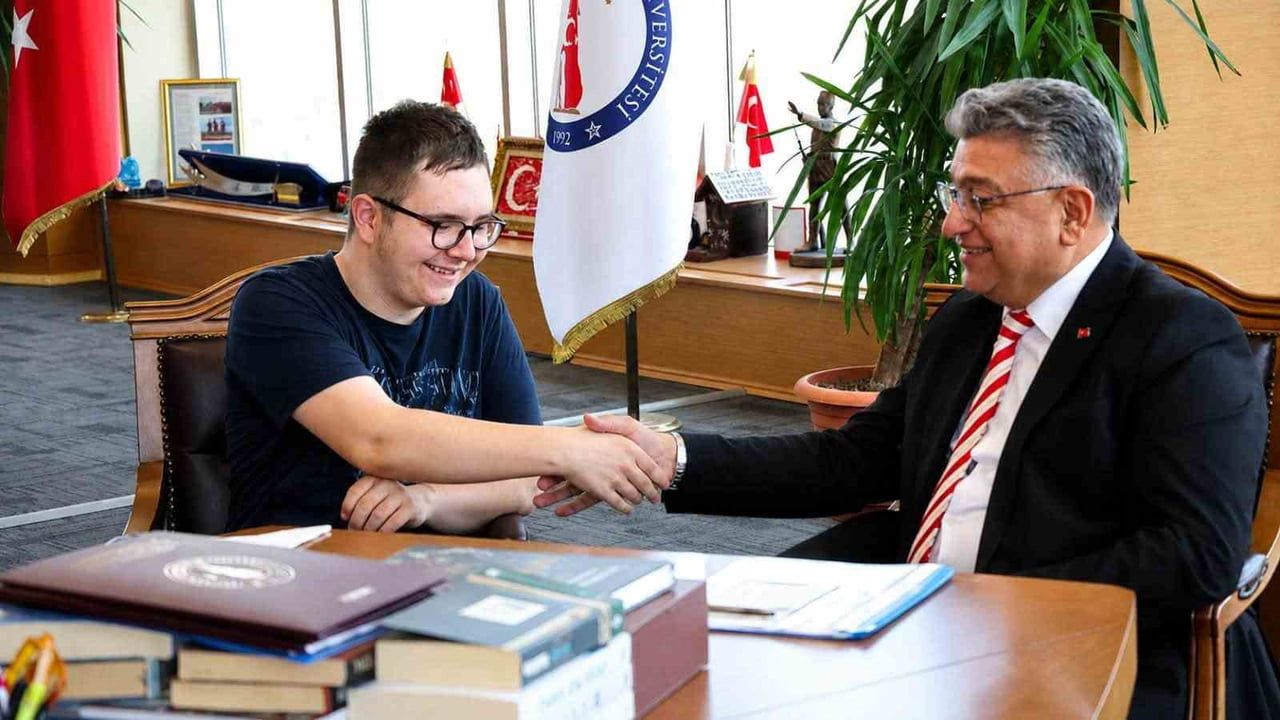 ÖZEL ÖĞRENCİLER DPÜ'DE MİSAFİR EDİLDİ