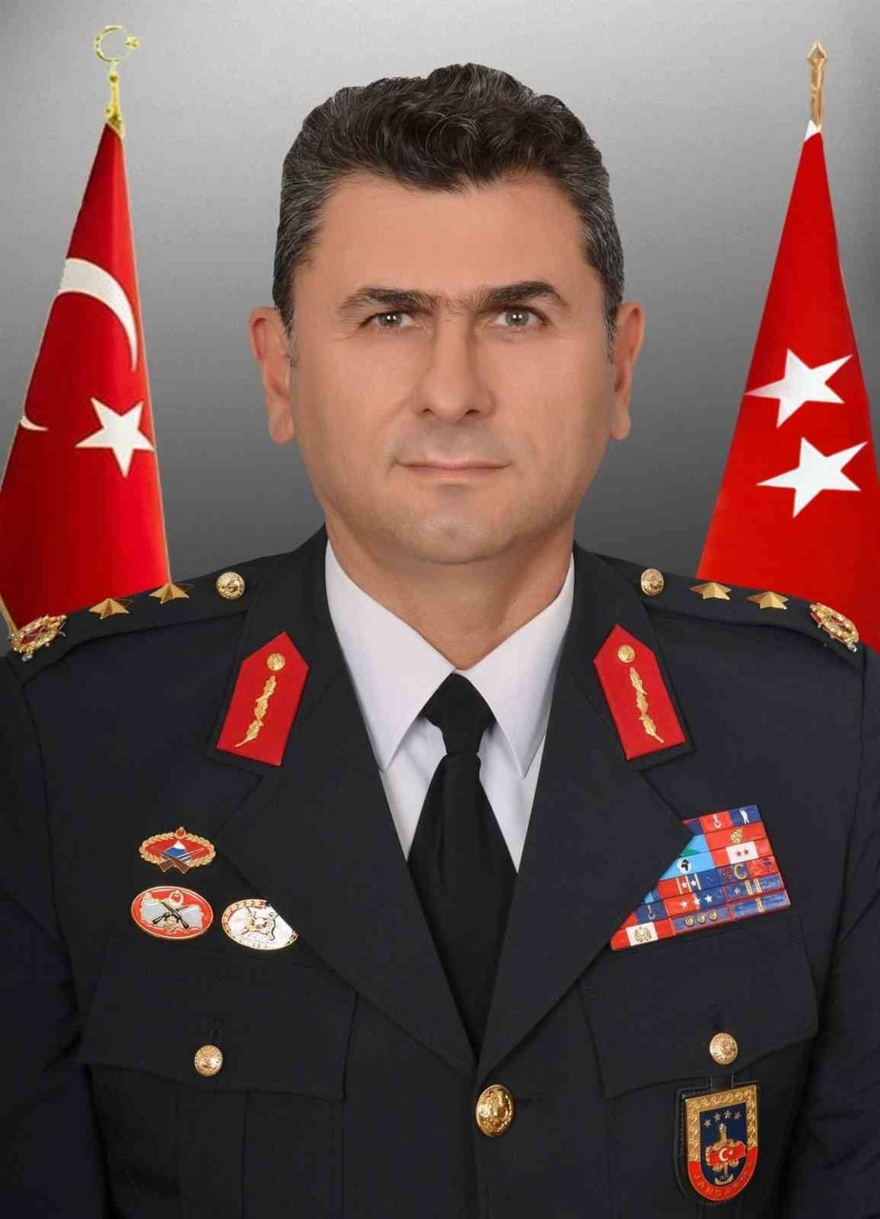 DİYARBAKIR İL JANDARMA KOMUTANLIĞINA KAHRAMANMARAŞ İL JANDARMA KOMUTANI TÜMGENERAL ALİ GEMALMAZ...