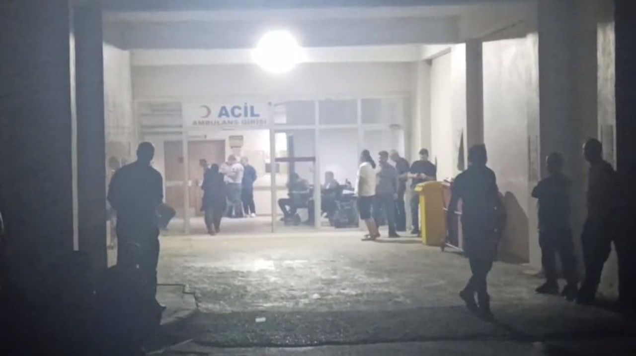 HASTANE ACİL ÖNÜ
