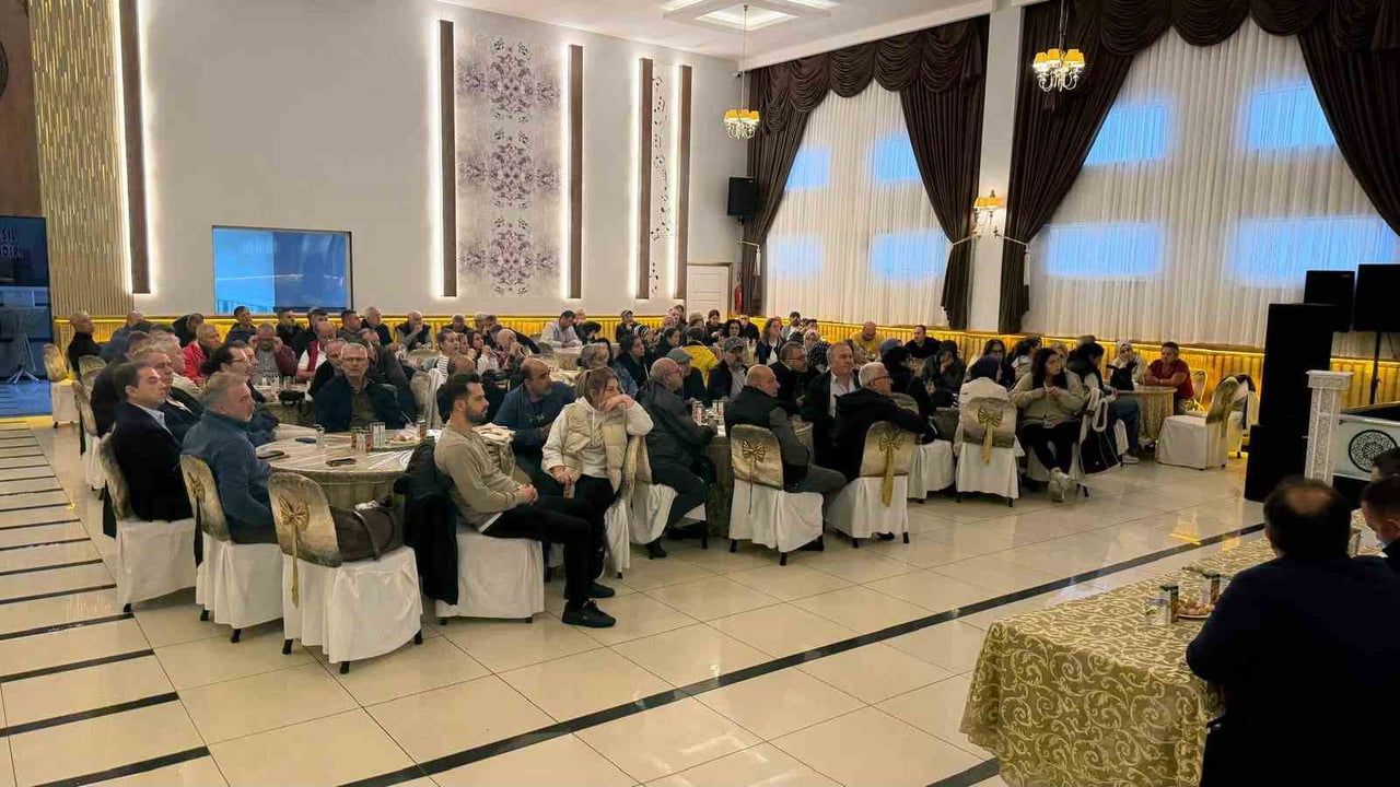 BANDIRMA’DA OKUL SERVİS ARAÇLARINDA GÖREV YAPAN ŞOFÖRLER İLE REHBER PERSONELE YÖNELİK TRAFİK...