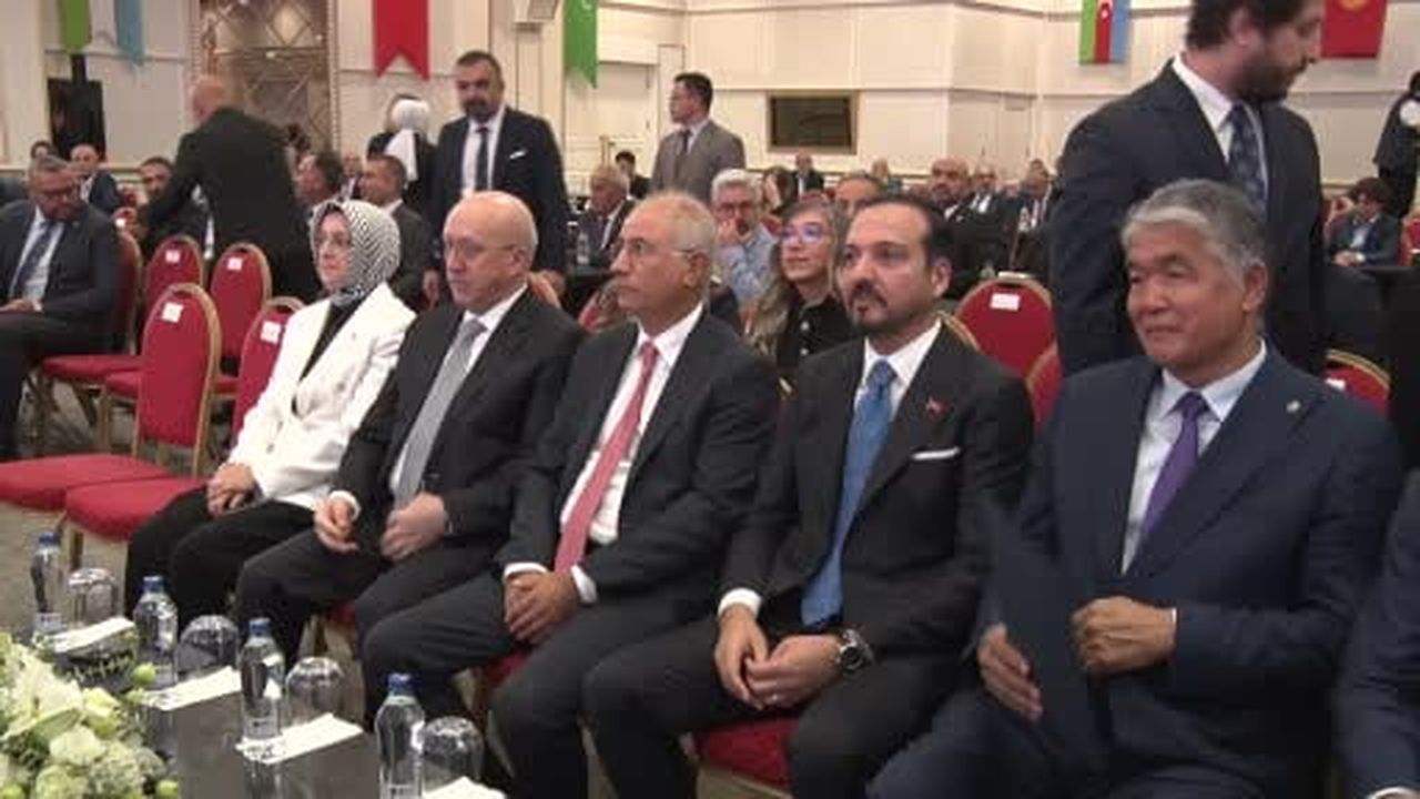 "Türkistan’dan Anadolu’ya Medeniyet Köprüsü: Ahilik" kitabı ve "Ahmet Yesevi’den Ahi Evran’a"...