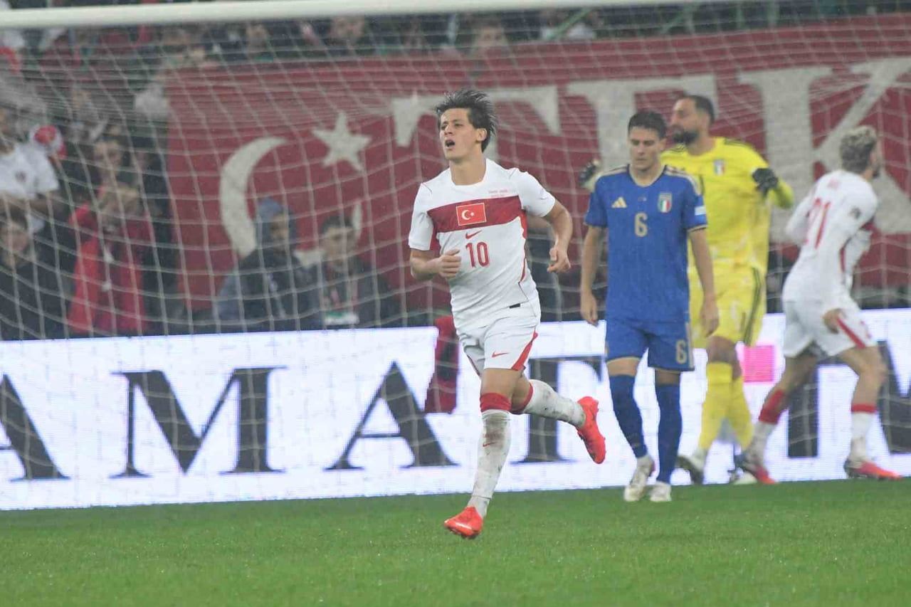 A MİLLİ FUTBOL TAKIMI, UEFA ULUSLAR A LİGİ 1. GRUP'TAKİ İKİNCİ MAÇINDA BURSA'DA KARŞI KARŞIYA...