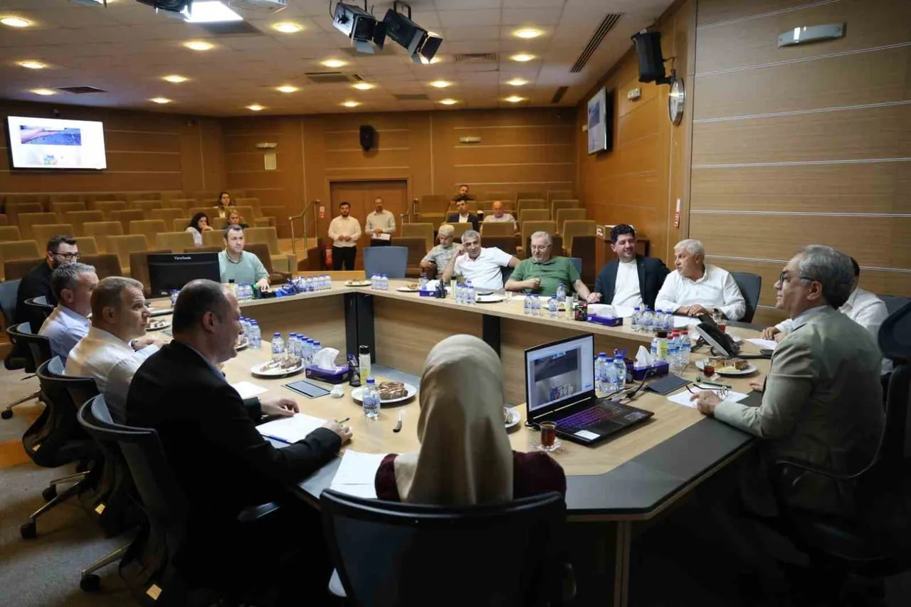 KOCAELİ BÜYÜKŞEHİR BELEDİYESİ ENCÜMENİ’NDE 6 TAŞINMAZIN 3 YILLIĞINA KİRALANMASI İÇİN İHALE...