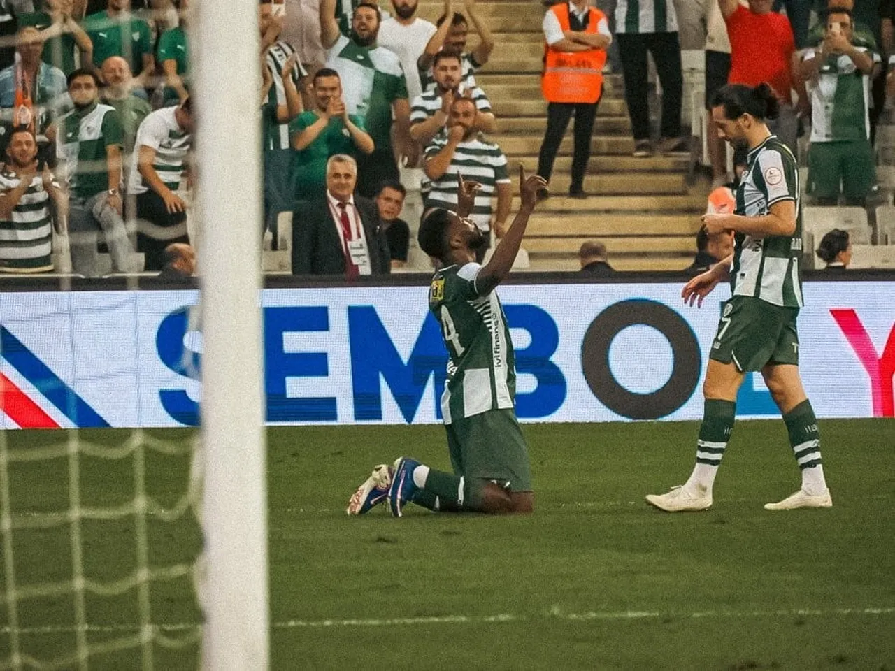 BURSASPOR’UN 29 YAŞINDAKİ FORVETİ KELECHİ IHEANACHO, TRENDYOL 1. LİG’DE FORMA GİYDİĞİ 5 MAÇTA...