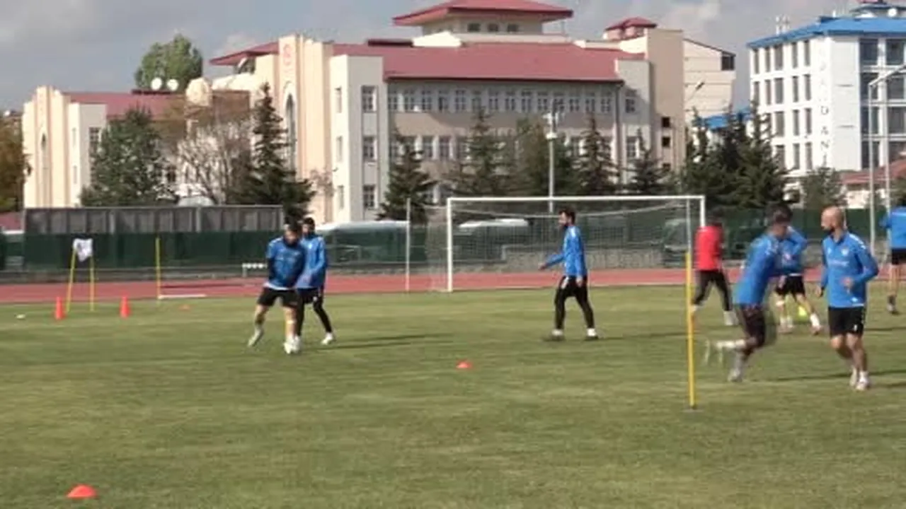 Kars 36 Spor, Ziraat Türkiye Kupası 3. turunda sahasında oynayacağı Antalyaspor maçının...