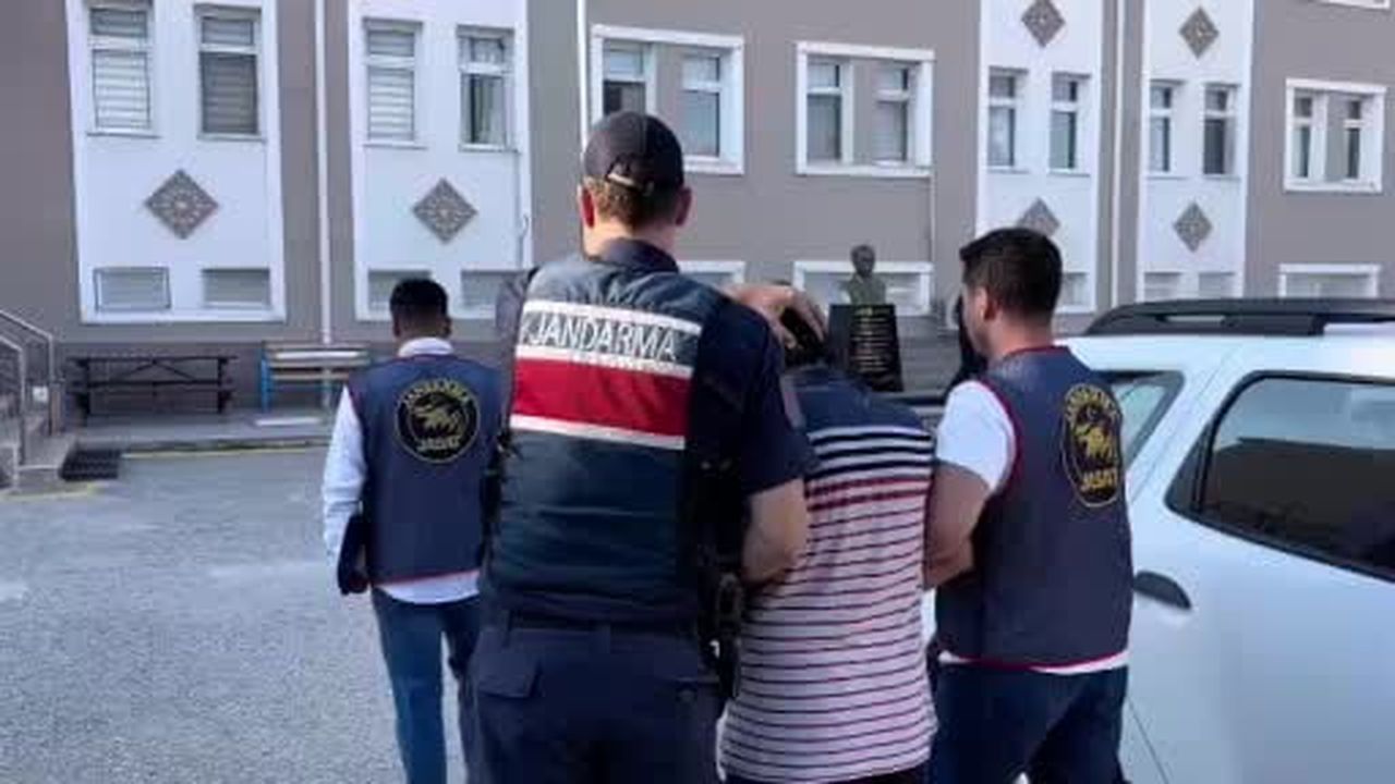 Ankara'da 13 yıl 4 ay kesinleşmiş hapis cezası bulunan FETÖ hükümlüsü yakalandı
