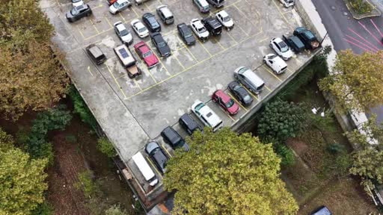 Ayazağa’da selde sürüklenip otoparka çekilen araçlar böyle görüntülendi