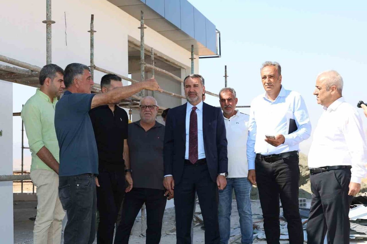 ELAZIĞ BELEDİYE BAŞKANI ŞAHİN ŞERİFOĞULLARI, KENT GENELİNDE GERÇEKLEŞTİRİLEN ÇALIŞMALARA YÖNELİK...