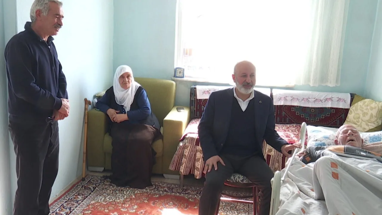 KOCASİNAN BELEDİYESİ İLE İL SAĞLIK MÜDÜRLÜĞÜ İŞBİRLİĞİNDE YÜRÜTÜLEN ‘YATAĞA BAĞIMLI EVDE BAKIM VE...