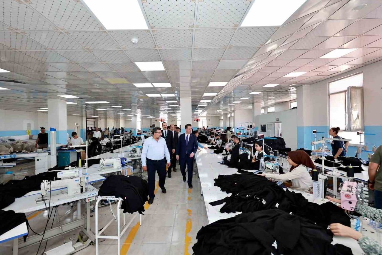 BİTLİS VALİSİ KARAKAYA GÜROYMAK'TA İNCELEMELERDE BULUNDU