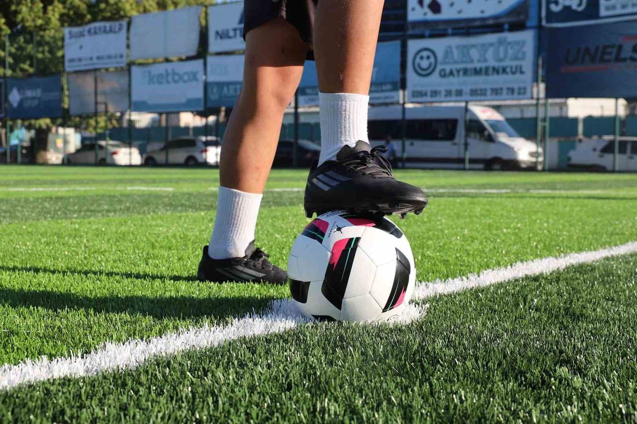 SAKARYA'DA AMATÖR SPORUN DESTEKLENMESİ AMACIYLA ŞEHİR GENELİNDEKİ SPOR TESİSLERİNE YÖNELİK...