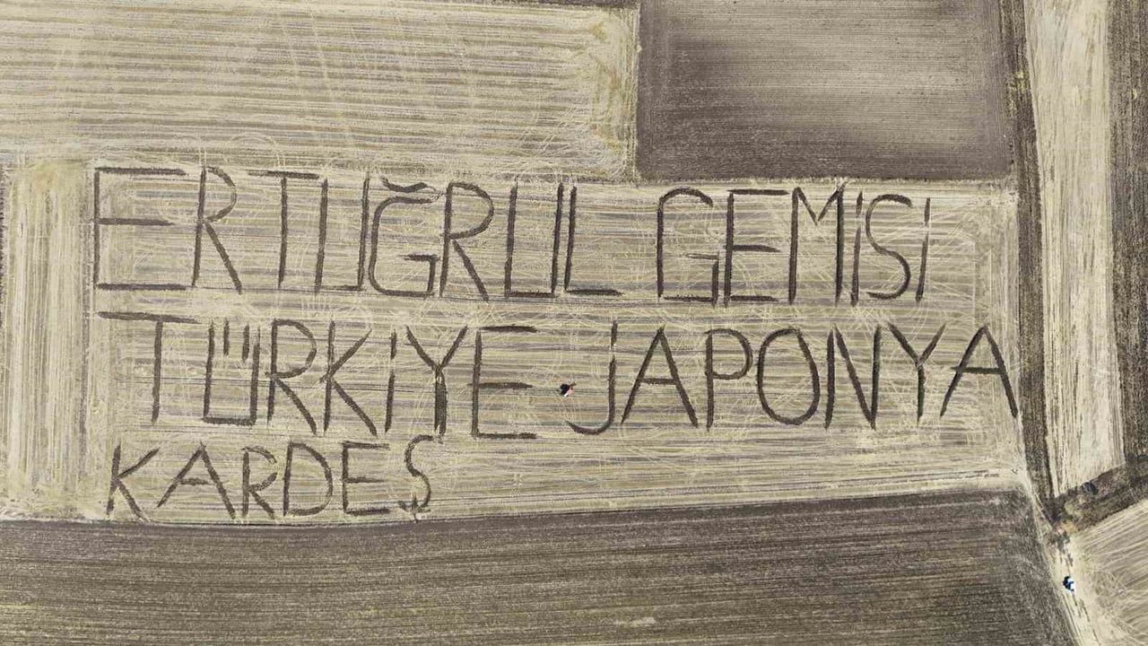 KIRKLARELİ’NİN LÜLEBURGAZ İLÇESİN BAĞLI EVRENSEKİZ BELDESİNDE YAŞAYAN FOTOĞRAF SANATÇISI BURAK...