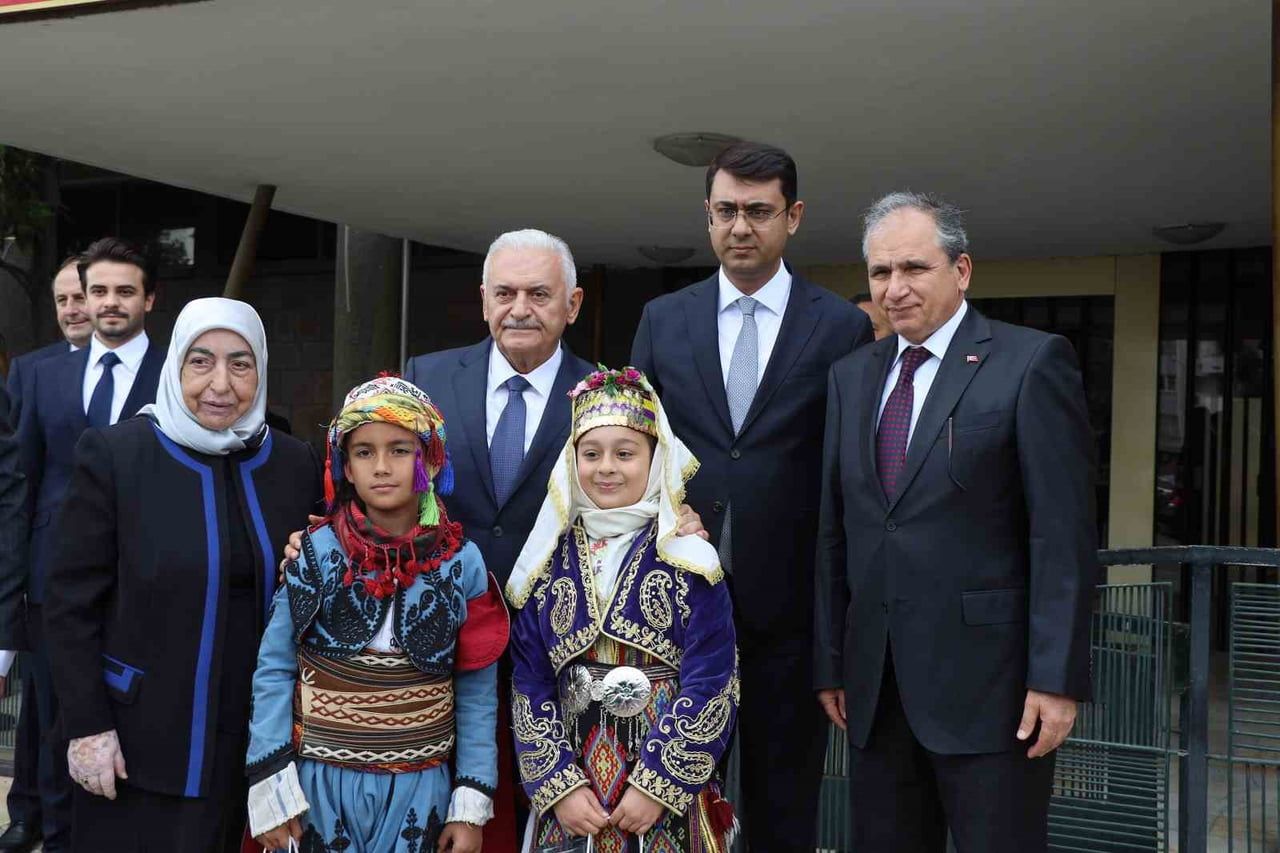 TÜRK DEVLETLERİ TEŞKİLATI AKSAKALLAR KONSEYİ BAŞKANI BİNALİ YILDIRIM, UŞAK’TA ŞÜKRÜ ÖZDİLEK...