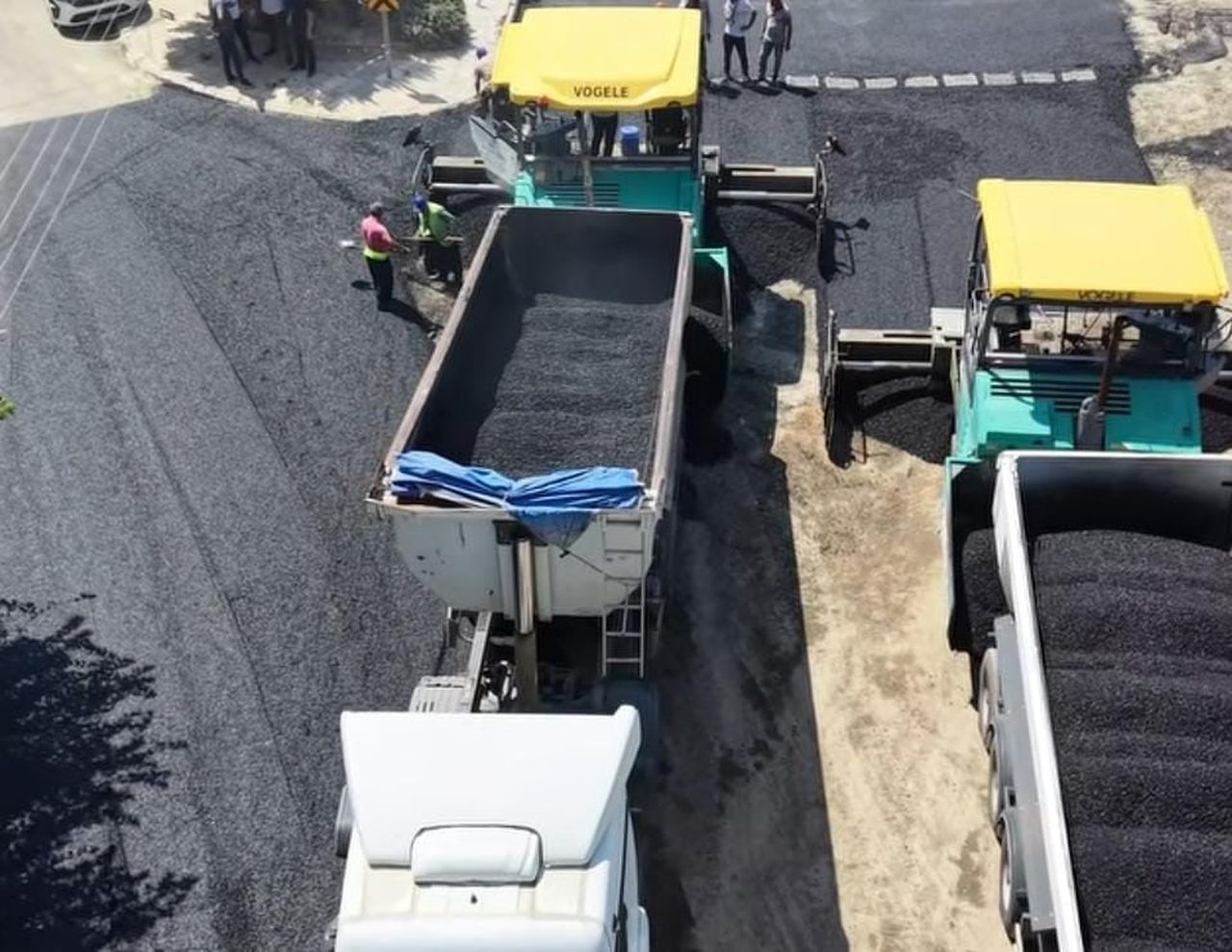 KİLİS’TE YOLLAR DAHA GÜVENLİ VE KONFORLU HALE GETİRİLİYOR