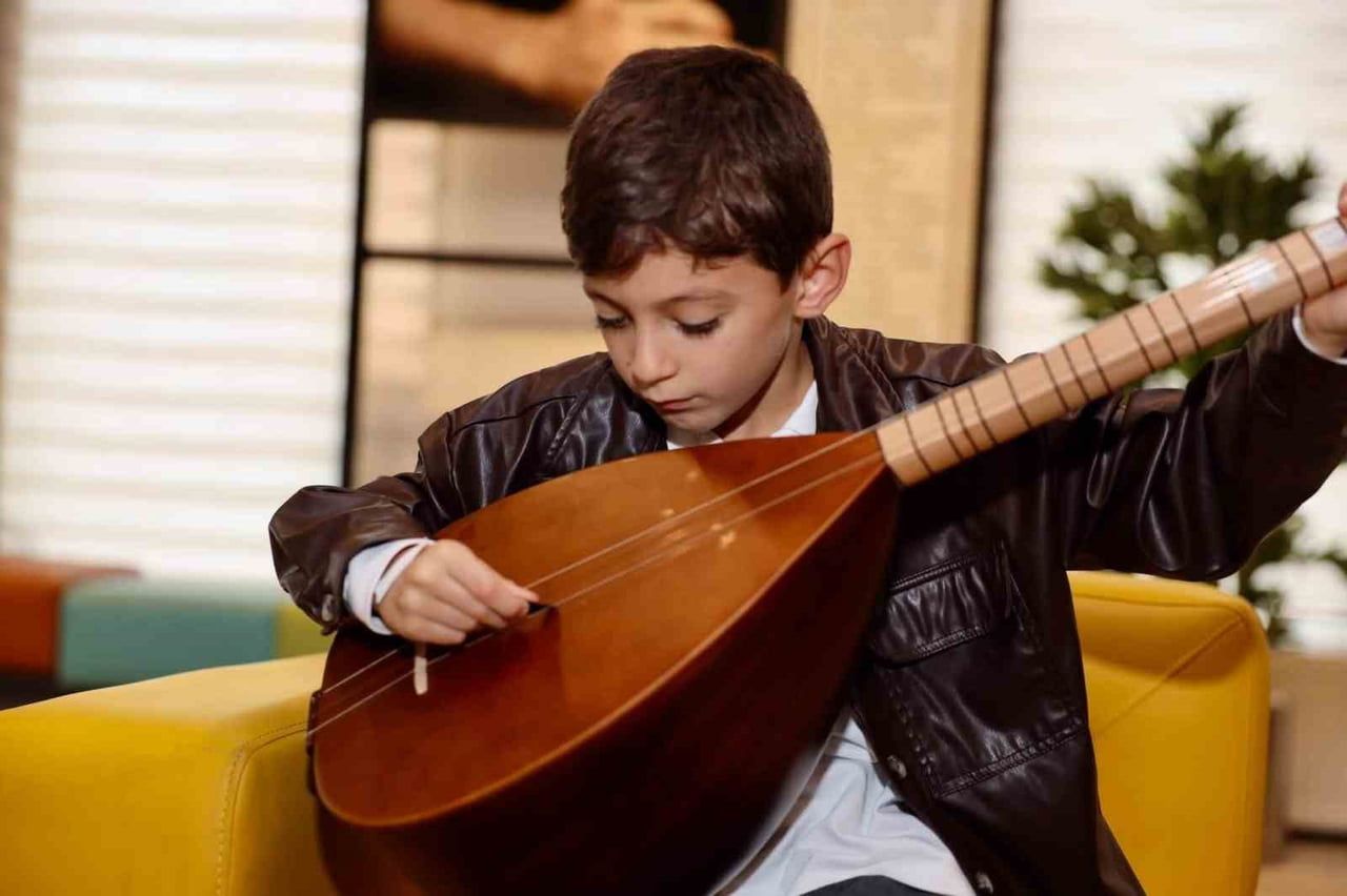 KÖRFEZ BELEDİYESİ SANAT MERKEZİ'NDE YENİ EĞİTİM DÖNEMİ BAŞLADI. MERKEZDE 7-25 YAŞ ARALIĞINDAKİ...
