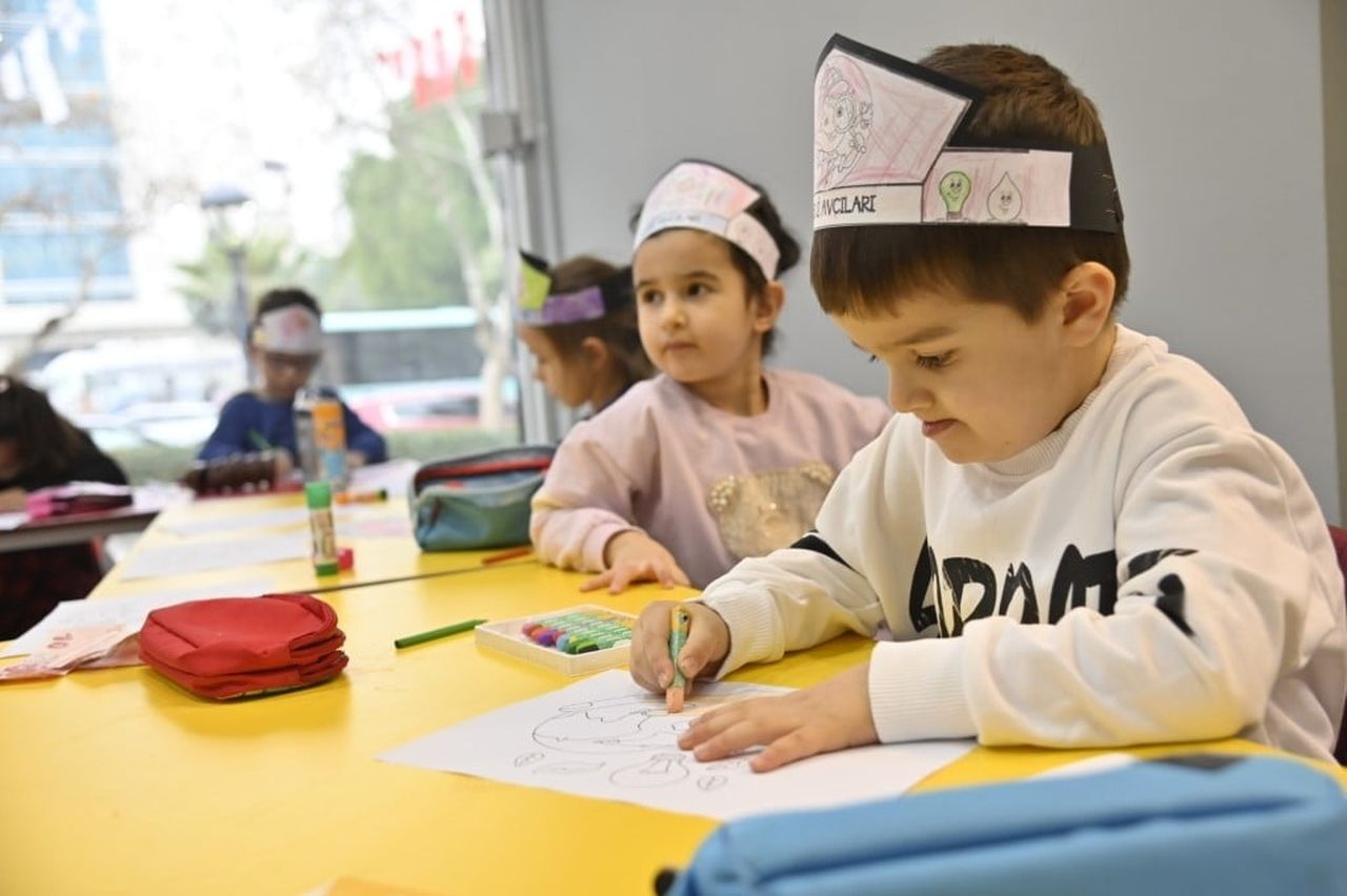 MANİSA BÜYÜKŞEHİR BELEDİYESİ’NİN 20 ÇOCUK KÜLTÜR VE SANAT MERKEZİ’NDE (ÇKSM) YENİ DÖNEM KAYITLARI...