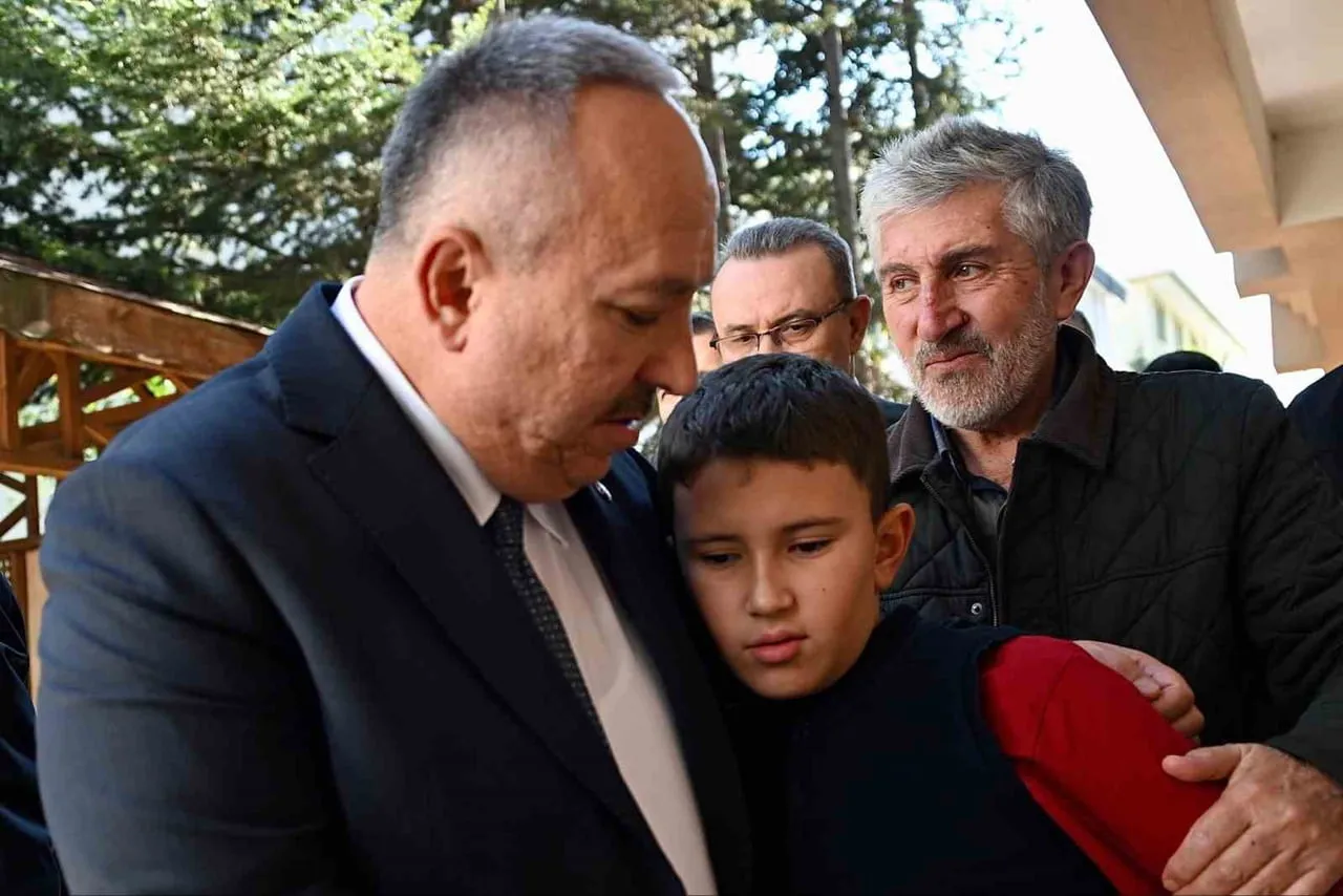 EMNİYET GENEL MÜDÜRÜ ALİ FİDAN, ANKARA PURSAKLAR’DA GÖREVİ SIRASINDA UĞRADIĞI SİLAHLI SALDIRIDA...