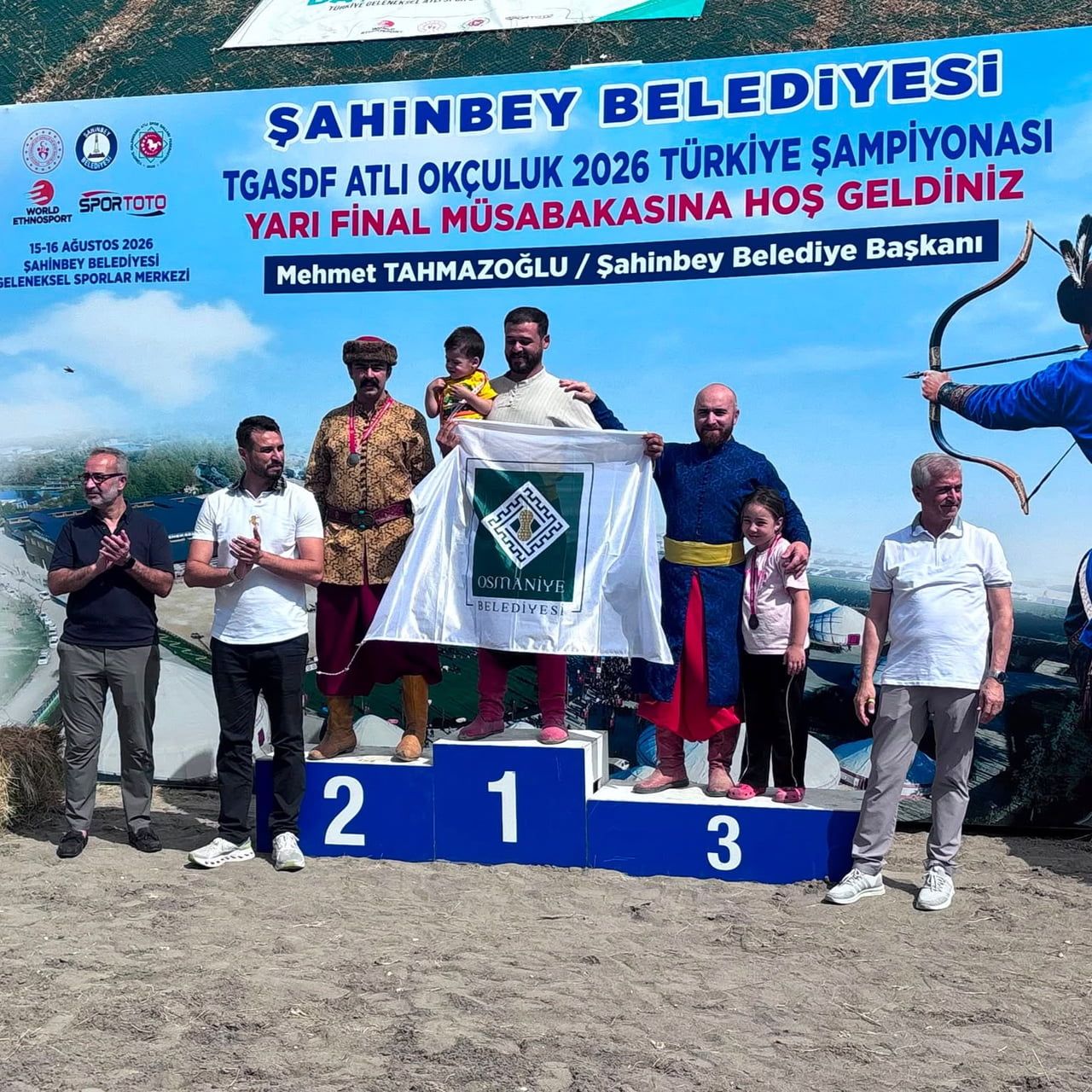ELAZIĞLI ATLI OKÇULAR GAZİANTEP’TE ZİRVEYİ FETHETTİ