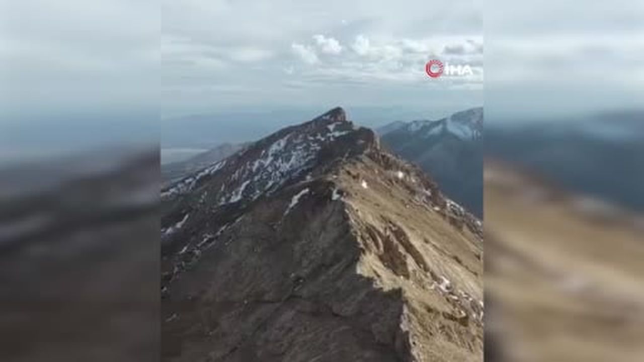 Van’da 3 bin 600 rakımlı İspiriz Dağı'na zirve tırmanışı yapıldı