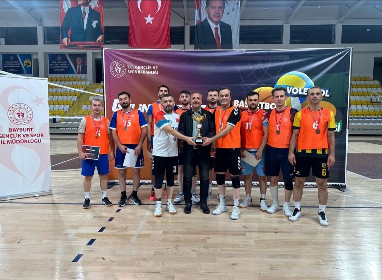KAMU SPOR OYUNLARI VOLEYBOL İL BİRİNCİLİĞİ TAMAMLANDI