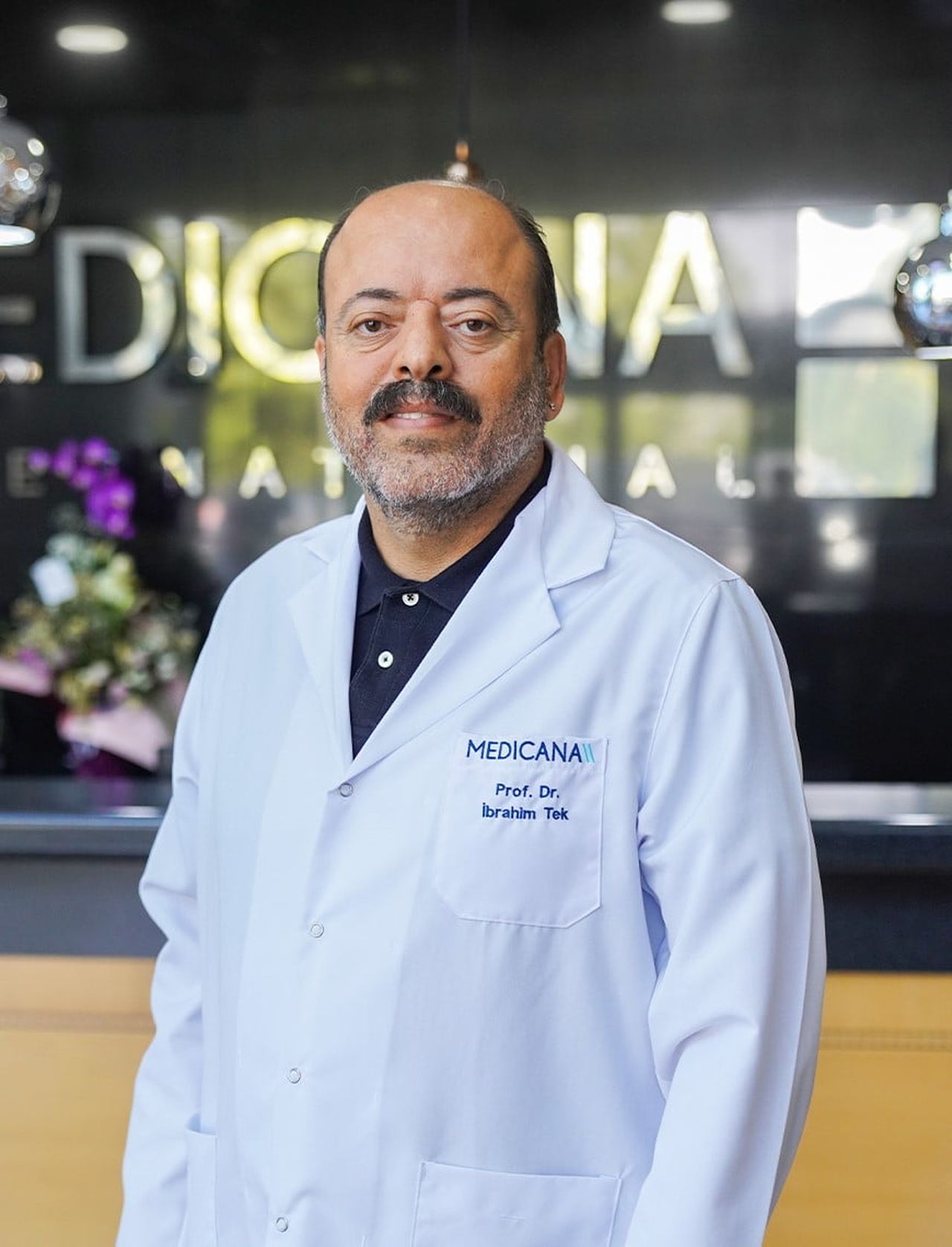 MEDİCANA SAĞLIK GRUBU MEDİKAL ONKOLOJİ UZMANI PROF. DR. İBRAHİM TEK