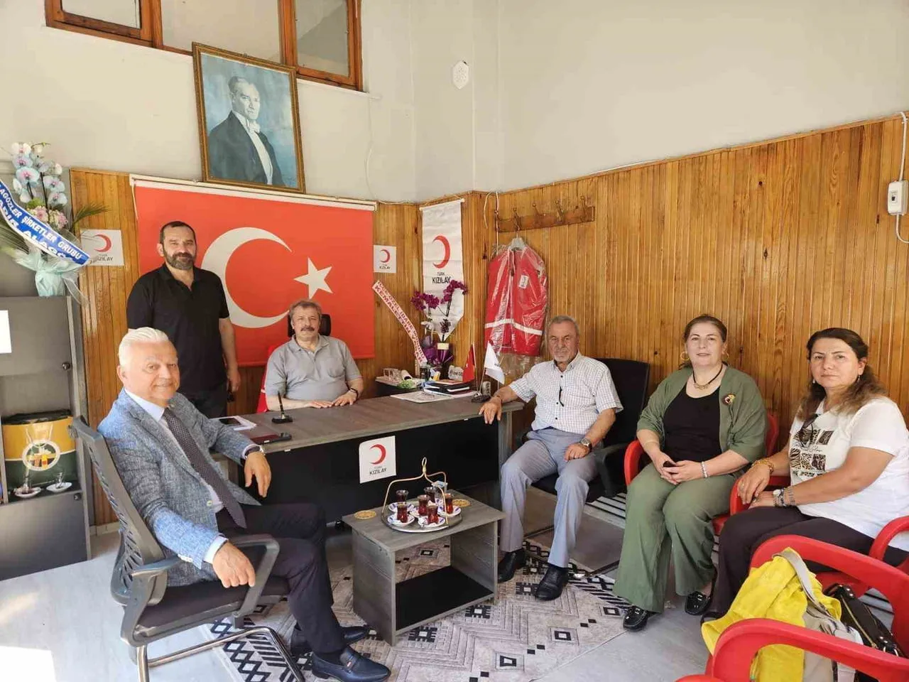 ÇAYCUMA KENT KONSEYİ’NDEN KIZILAY ŞUBESİNE ZİYARET
