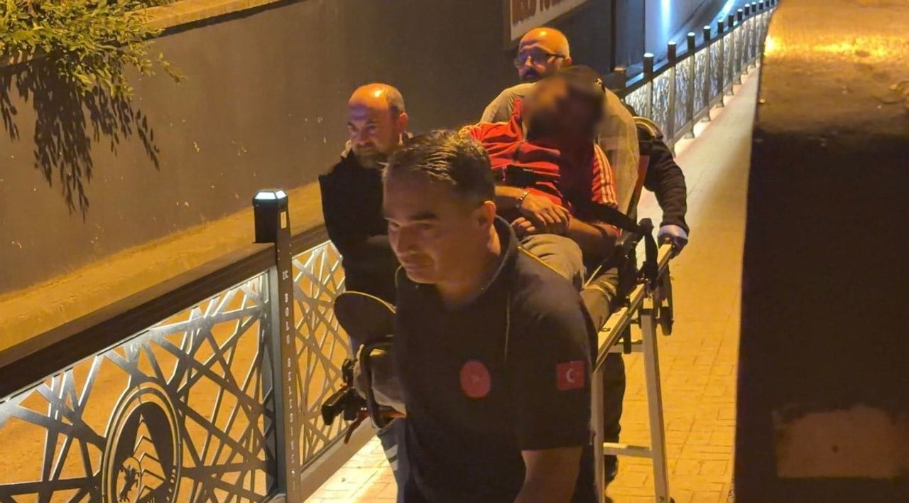 BOLU’DA ALT GEÇİTTE HAREKETSİZ HÂLDE BULUNAN VE AŞIRI ALKOLLÜ OLDUĞU BELİRLENEN KİŞİ, SAĞLIK...