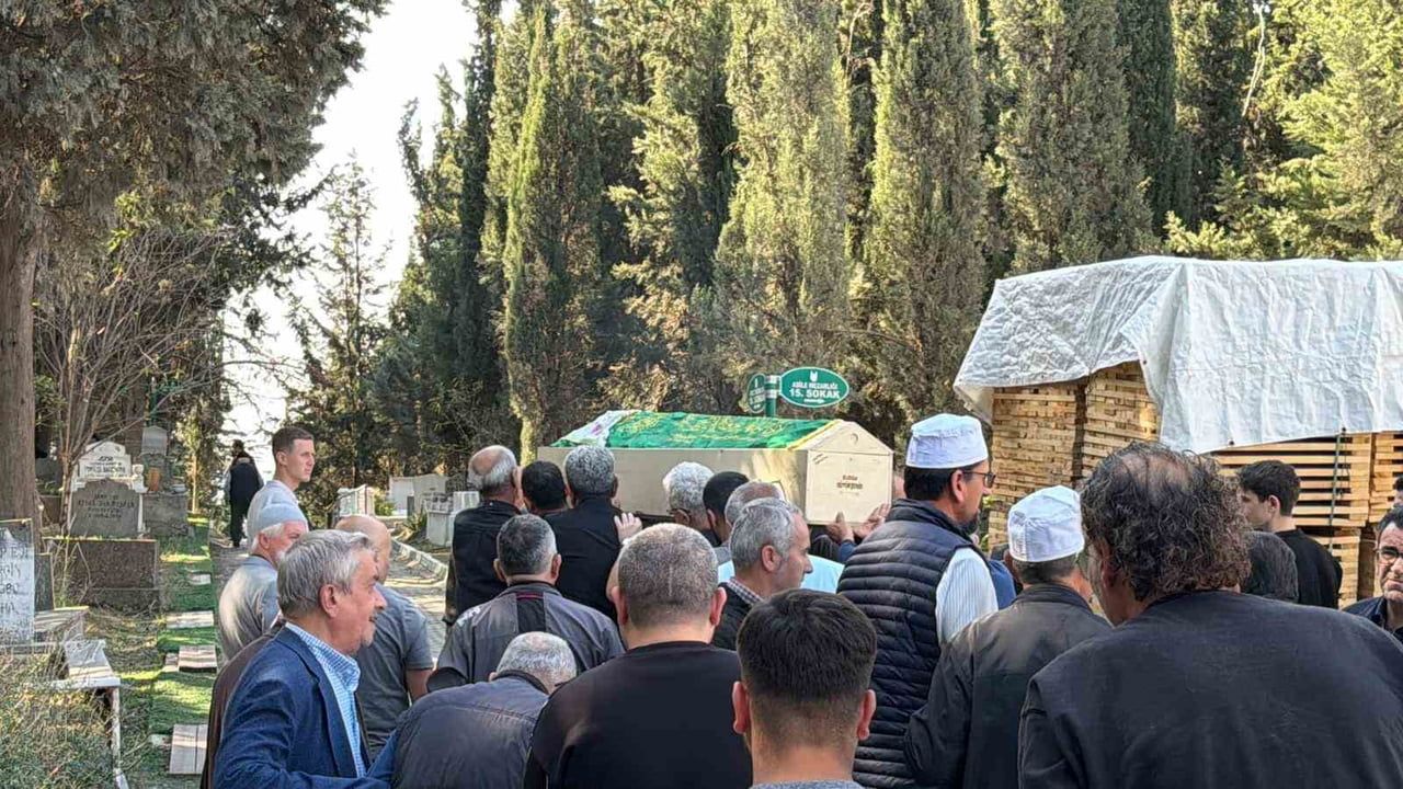 KAZADA HAYATINI KAYBEDEN 10 KİŞİ BURSA'DA TOPRAĞA VERİLDİ