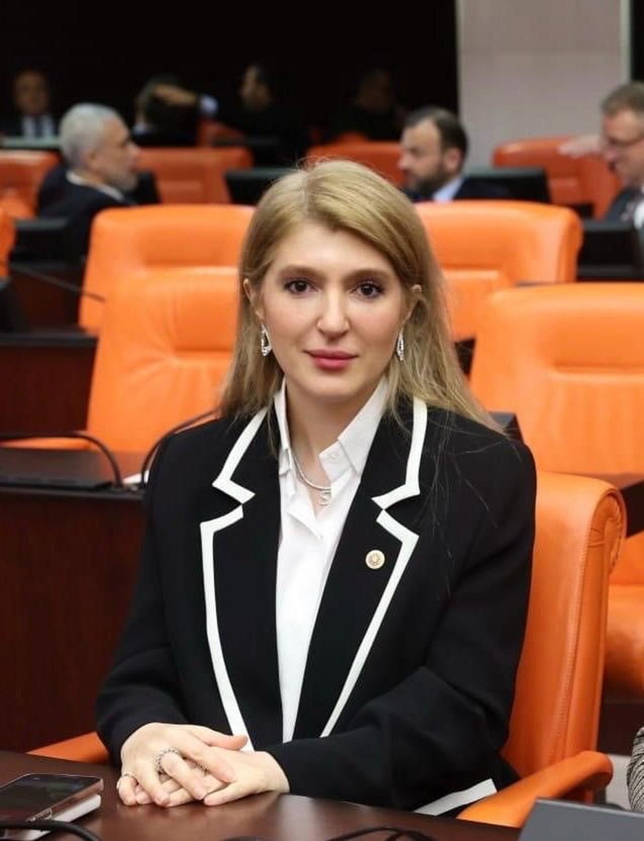 AK PARTİ MALATYA MİLLETVEKİLİ İNANÇ SİRAÇ KARA ÖLMEZTOPRAK, MEVLİD KANDİLİ DOLAYISIYLA MESAJ...