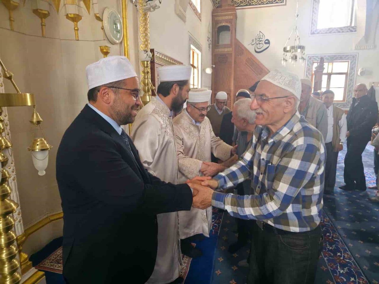 MEVLİD-İ NEBİ ETKİNLİKLERİ KAPSAMINDA AZİZİYE İLÇE MÜFTÜLÜĞÜNE BAĞLI VEHBİ EFENDİ CAMİİ'NDE BİR...