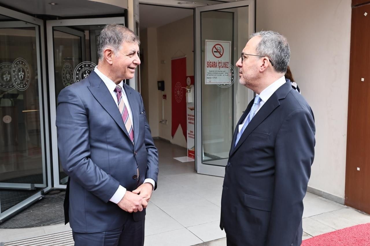 ÖNCEKİ DÖNEM GENÇLİK VE SPOR BAKANI, AK PARTİ İZMİR MİLLETVEKİLİ DR. MEHMET KASAPOĞLU, İZMİR...